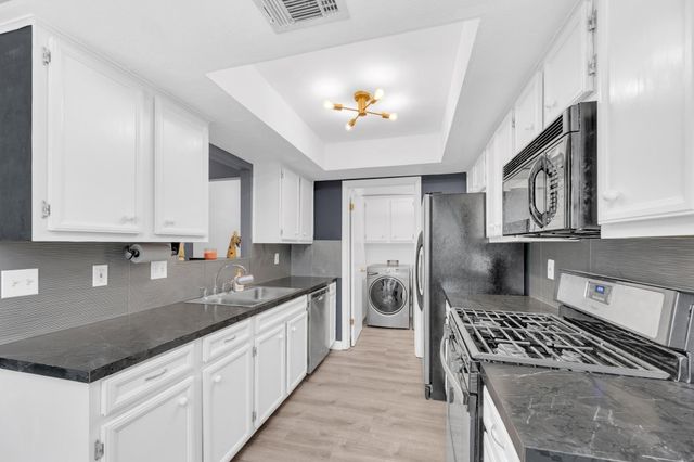 607 Garden Path CV, Round Rock, TX 78664