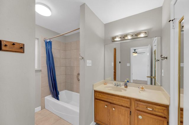 607 Garden Path CV, Round Rock, TX 78664