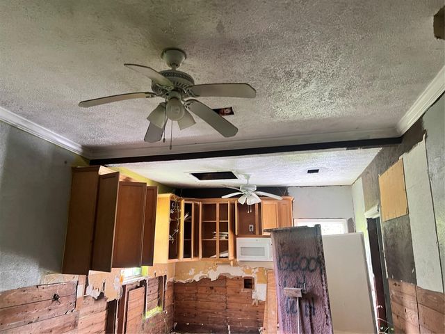 720 Birch, Vidor, TX 77662