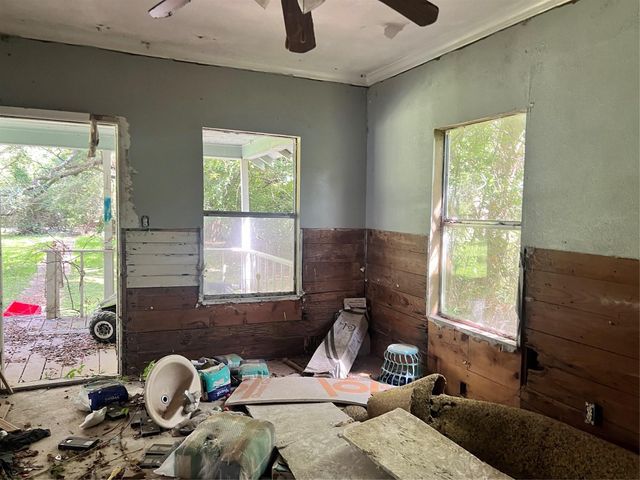 720 Birch, Vidor, TX 77662