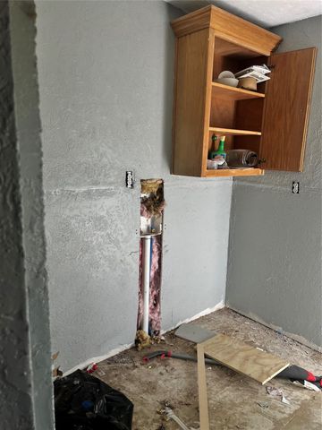 720 Birch, Vidor, TX 77662