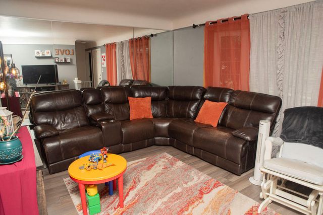 8905 Seminole, Redford, MI 48239