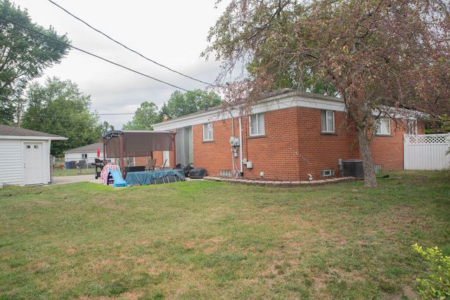 8905 Seminole, Redford, MI 48239