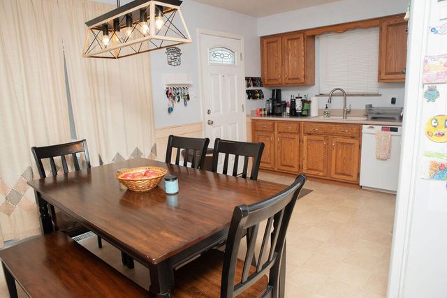 8905 Seminole, Redford, MI 48239