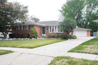 8905 Seminole, Redford, MI 48239