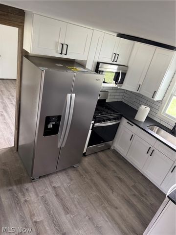 565 Irving Park Boulevard, Sheffield Lake, OH 44054