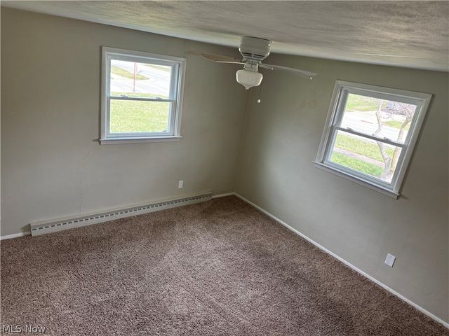 565 Irving Park Boulevard, Sheffield Lake, OH 44054