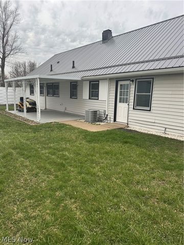 565 Irving Park Boulevard, Sheffield Lake, OH 44054