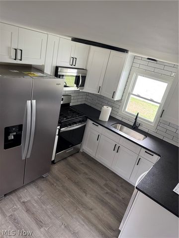 565 Irving Park Boulevard, Sheffield Lake, OH 44054