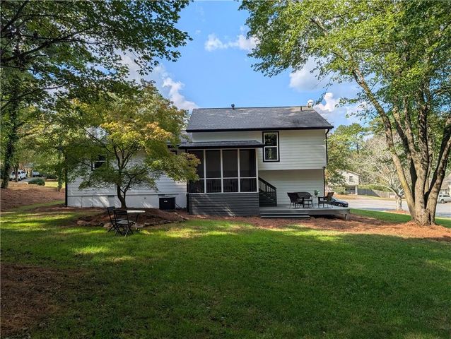 9760 Loblolly Lane, Roswell, GA 30075