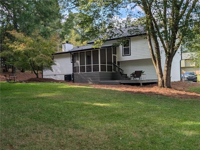 9760 Loblolly Lane, Roswell, GA 30075