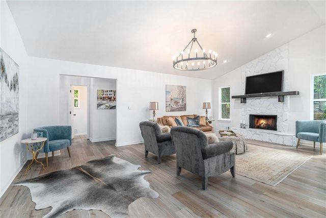 9760 Loblolly Lane, Roswell, GA 30075