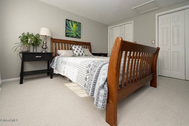 70 Pepperbush Place, Ballston Spa, NY 12020