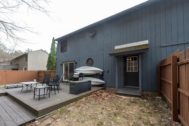 70 Pepperbush Place, Ballston Spa, NY 12020