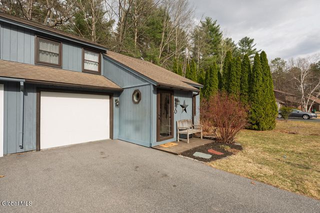 70 Pepperbush Place, Ballston Spa, NY 12020