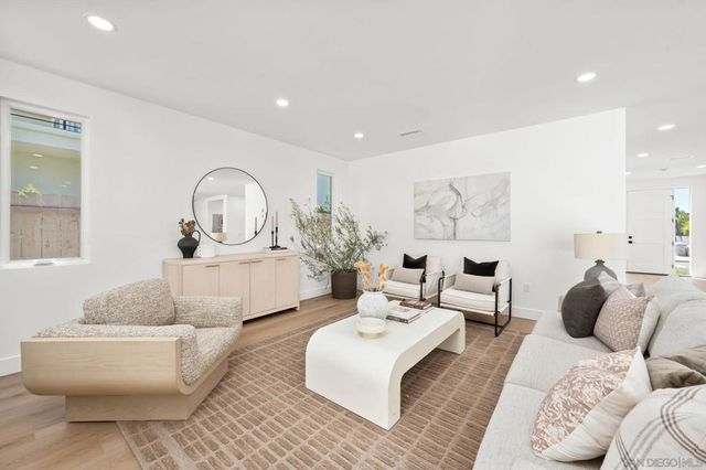 2861 59 Burgener, San Diego, CA 92110
