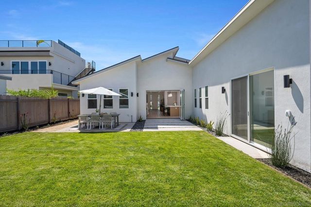 2861 59 Burgener, San Diego, CA 92110
