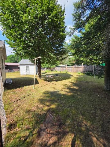 1702 Otsego Rd, St. Helen, MI 48656