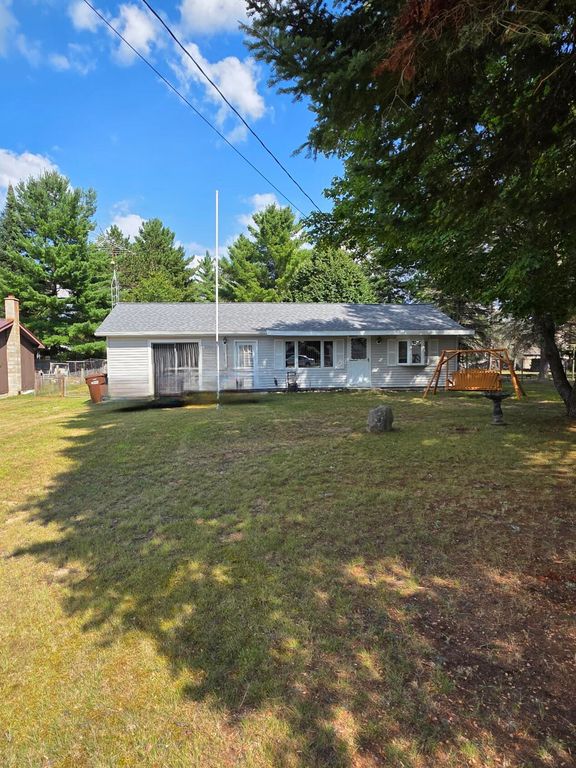 1702 Otsego Rd, St. Helen, MI 48656