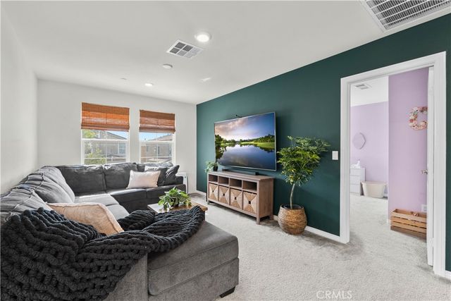 16736 Petrus Lane, Fontana, CA 92336