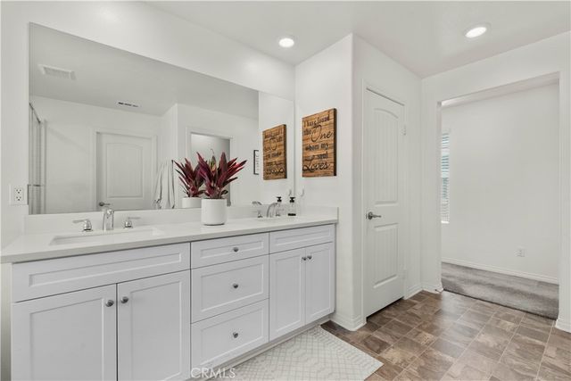 16736 Petrus Lane, Fontana, CA 92336