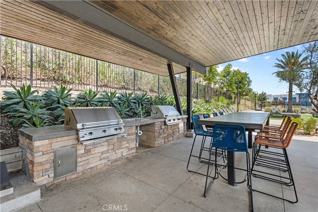 16736 Petrus Lane, Fontana, CA 92336