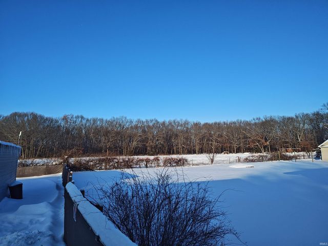 7180 E 25 North, Knox, IN 46534