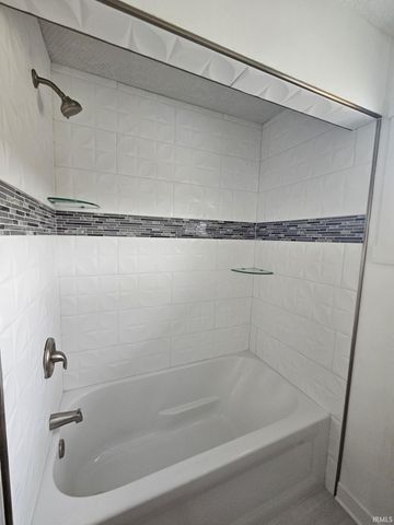 7180 E 25 North, Knox, IN 46534