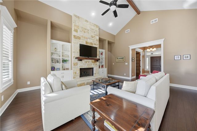 110 Windy Acres Road, Brenham, TX 77833