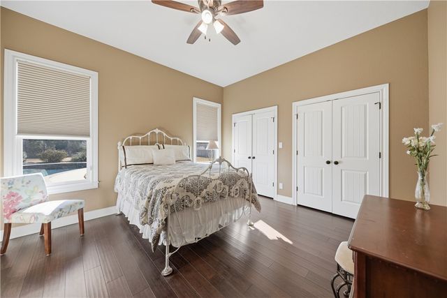 110 Windy Acres Road, Brenham, TX 77833