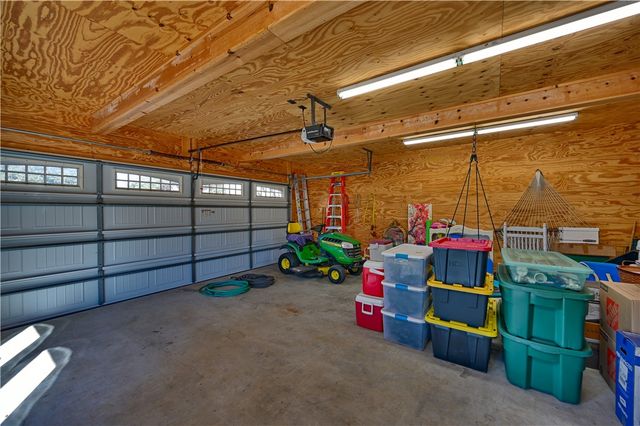 110 Windy Acres Road, Brenham, TX 77833