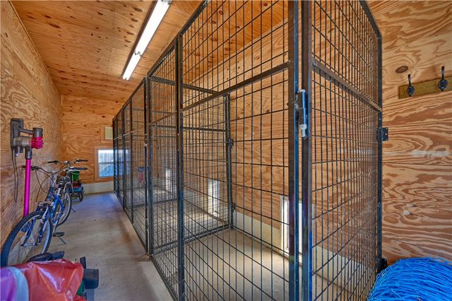 110 Windy Acres Road, Brenham, TX 77833