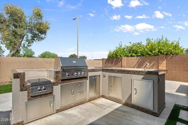 23306 N 40TH Place, Phoenix, AZ 85050