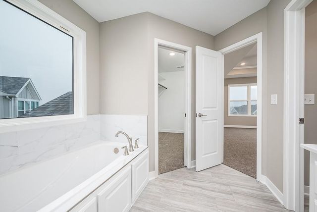 1528 N 157th Lane, Basehor, KS 66007
