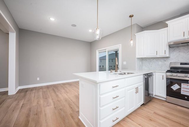 1528 N 157th Lane, Basehor, KS 66007