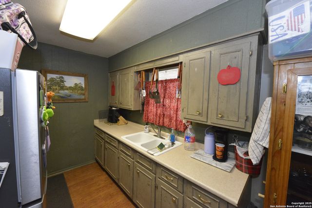 207 Hackberry, Bandera, TX 78003