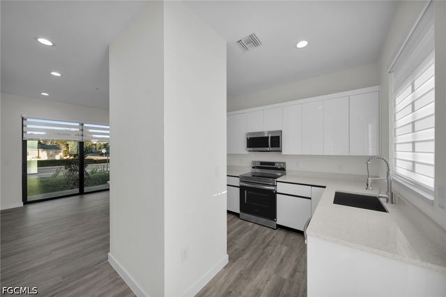 4502 Orchid BLVD 102, Cape Coral, FL 33904