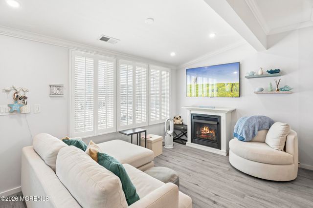 32 Kearney Avenue, Seaside Heights, NJ 08751