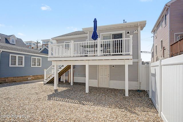 32 Kearney Avenue, Seaside Heights, NJ 08751