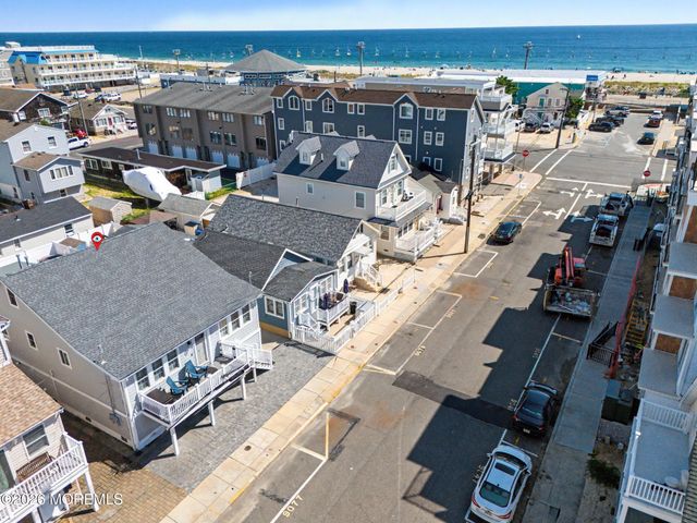 32 Kearney Avenue, Seaside Heights, NJ 08751