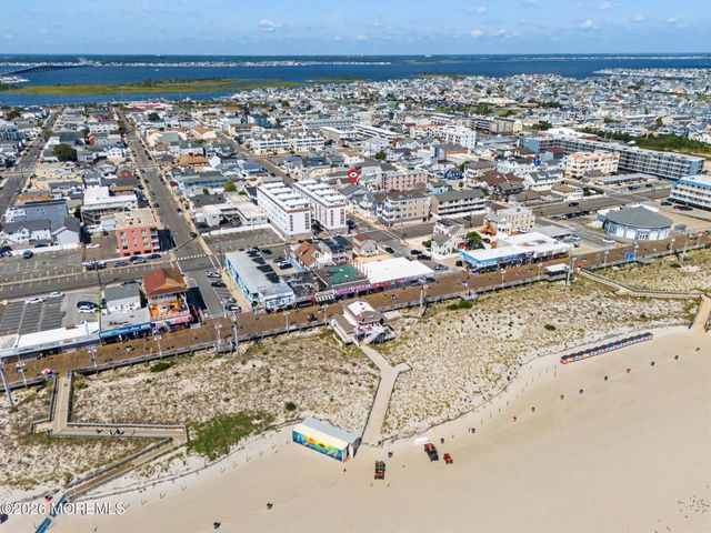 32 Kearney Avenue, Seaside Heights, NJ 08751