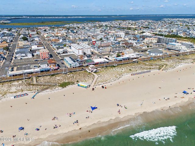 32 Kearney Avenue, Seaside Heights, NJ 08751