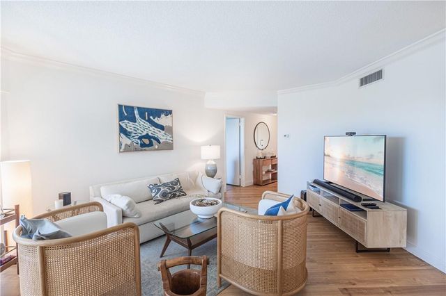 1000 Lowry Street 4G, Delray Beach, FL 33483