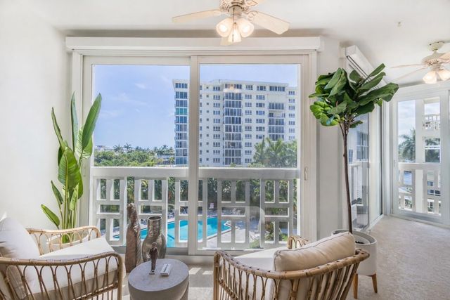 1000 Lowry Street 4G, Delray Beach, FL 33483