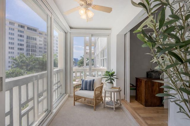 1000 Lowry Street 4G, Delray Beach, FL 33483