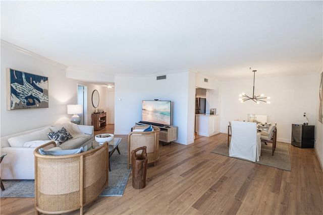 1000 Lowry Street 4G, Delray Beach, FL 33483