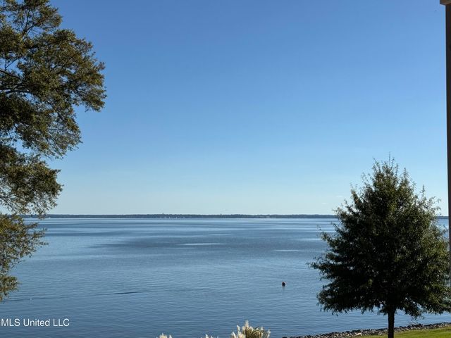 136 Old Trace Road, Madison, MS 39110