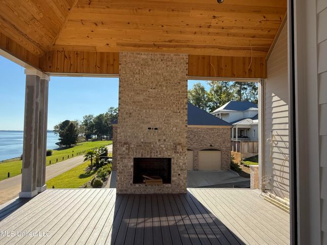 136 Old Trace Road, Madison, MS 39110