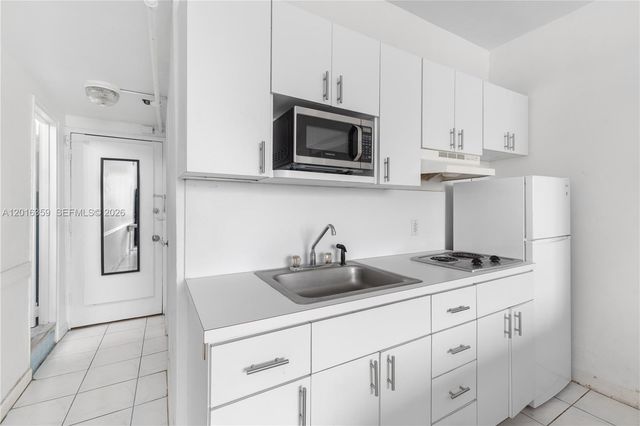 255 W 24th Street 432, Miami Beach, FL 33140