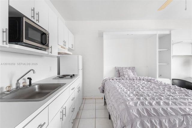 255 W 24th Street 432, Miami Beach, FL 33140